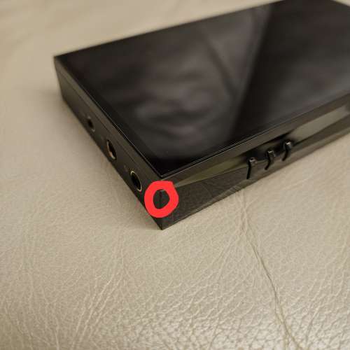 sp3000 黑鋼行貨全套有單過保跟多個 Dignis 墨綠色機套