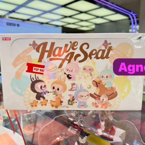 全新坐坐labubu ー盒六個　