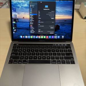 MacBook Pro 2017 with Touch Bar 4 x Thunderbolts