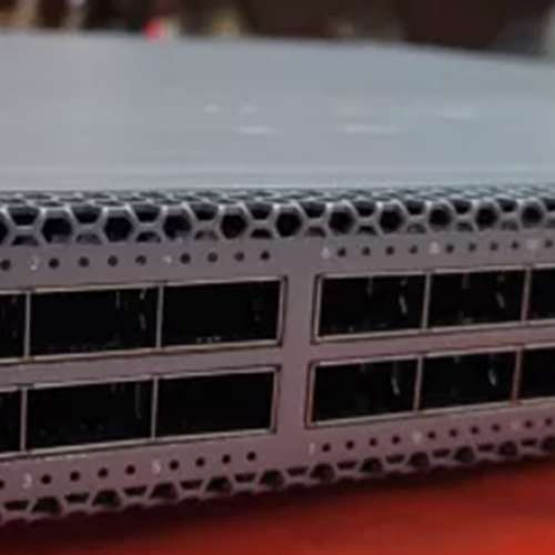 Juniper QFX5100-24Q-3AFO 24x QSFP+ AC Power Switch Excellent condition