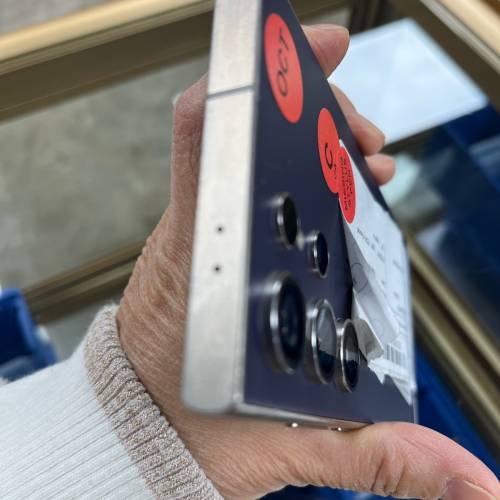 Samsung S24 Ultra S928U 256g 有中文