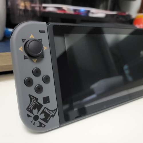 Nintendo Switch Monster Hunter Rise 特別版主機 (唔包 MHR Game)