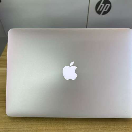 13寸 macbook Air i7高配筆記本電腦，8GB記憶體 256G固態SSD硬盤，超高性價比輕薄筆...