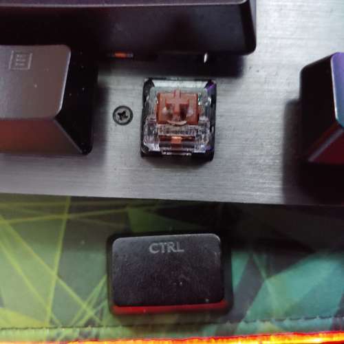 Logitech G512 RGB mechanical keyboard 機械鍵盤 (GX 茶軸)