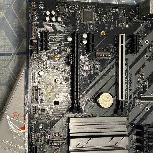 $230 90 %  NEW Z490 ASROCK PHANITOM GAMING 4 /2.5G