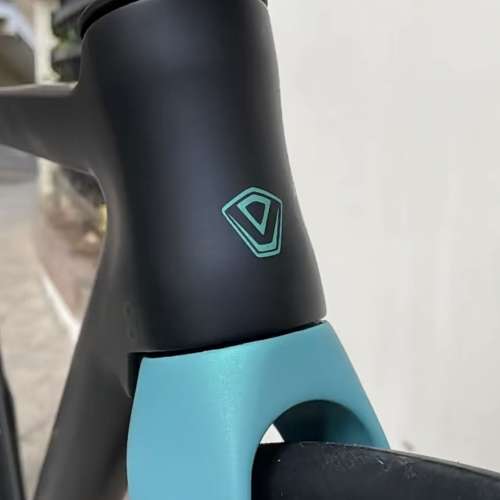 2025 新款 JAVA FUOCO TOP 火6 24速 油剎碳刀碳纖維公路車 送水架前後蛙燈