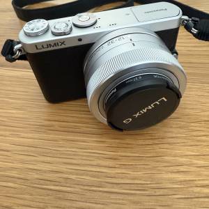 Panasonic DMC-GM1 body + 12-32mm 鏡