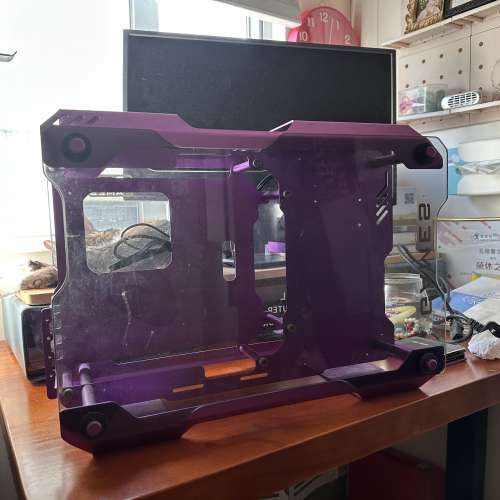 非常型既鋼化玻璃機箱