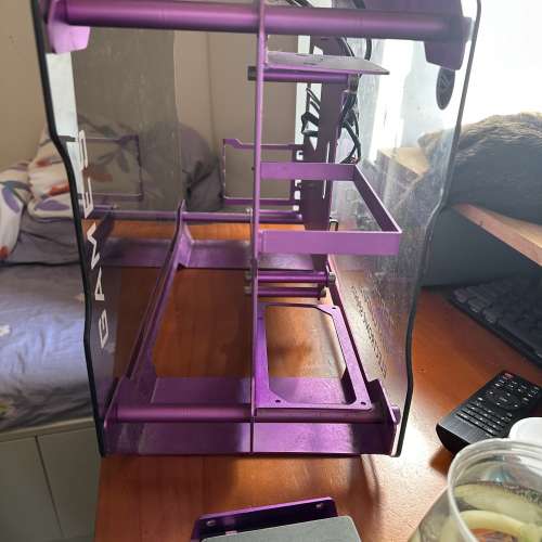 非常型既鋼化玻璃機箱