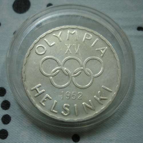 芬蘭 1952 年發行全世界第 1 枚第 15 屆赫爾辛基奧運會紀念版 500 馬克銀幣