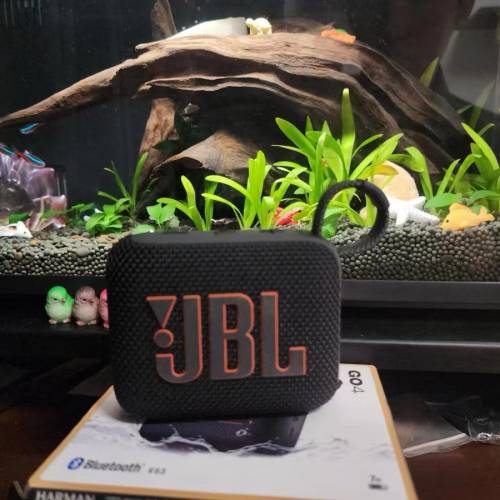 JBL GO4