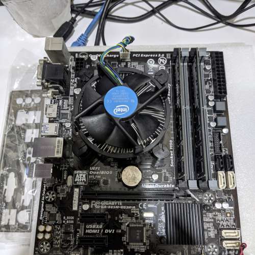 新淨 Gigabyte GA-B85M-DS3H-A 底板 + Intel i3-4330 + 8GB DDR3 RAM (100% WORK)