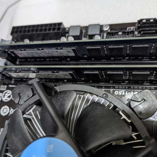 新淨 Gigabyte GA-B85M-DS3H-A 底板 + Intel i3-4330 + 8GB DDR3 RAM (100% WORK)