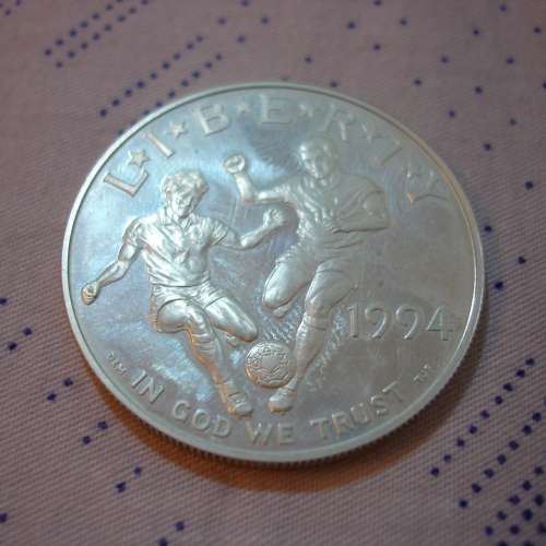 美國 1994 年發行第 15 屆美國主辦世界盃足球賽紀念版 1 圓銀幣