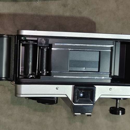 Praktica MTL5 + Pentacon 50/1.8 M42 film camera