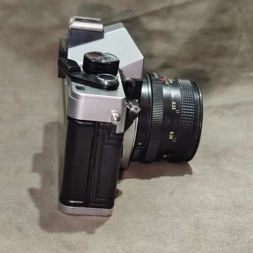 Praktica MTL5 + Pentacon 50/1.8 M42 film camera