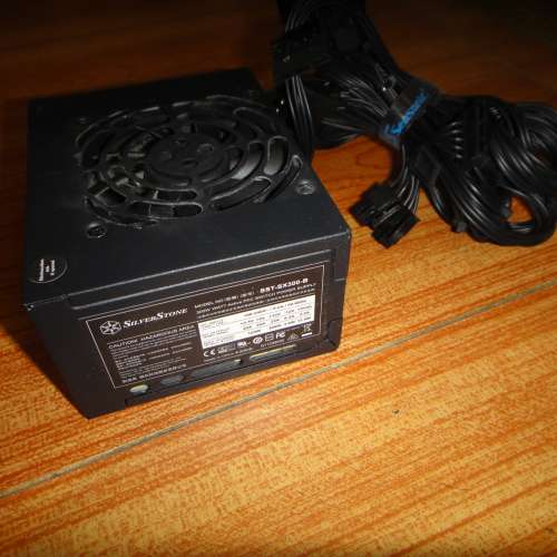 SilverStone SST-SX300-B 電源供應器 300W SFX