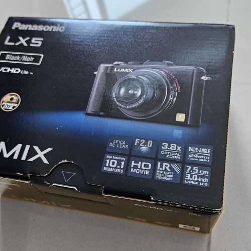 Panasonic Lumix DMC LX-5 (90% new)