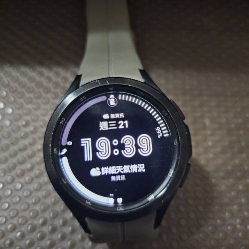 9成新Samsung Galaxy Watch 4 Classic 46mm Lte esim版