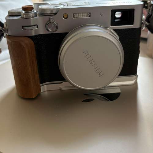 Fujifilm X100vi silver 銀色