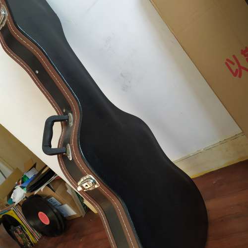 J/D 電吉他,跟電吉他硬盒