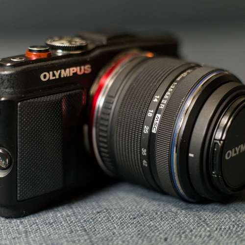 Olympus EP-L 6 加 14-42mm f3.5-5.6 IIR kit lens (問題見內文)