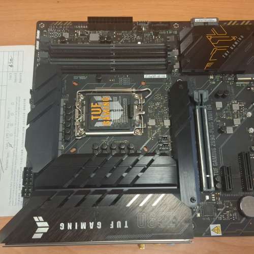出售Asus z690-Plus Wifi D4