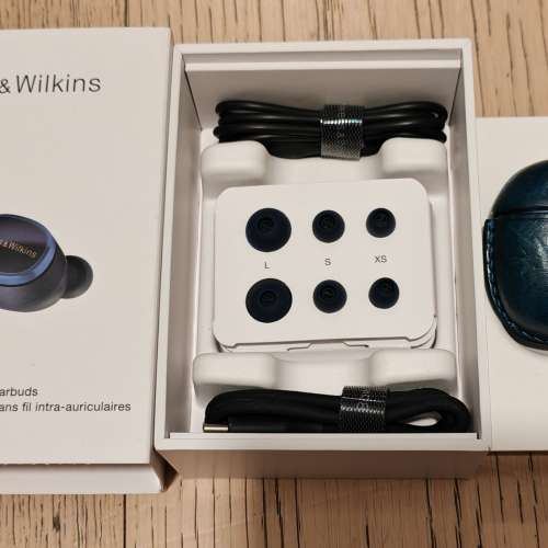 99%New Bowers & Wilkins Pi8 藍牙真無線耳機 B&W