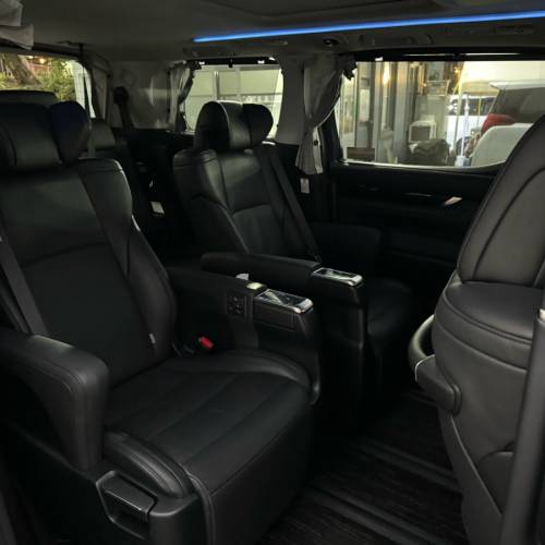 Toyota Vellfire 2.5