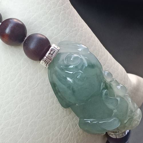 💝緬甸天然A貨冰糯飄花翡翠貔貅紫檀木手串
  （可代做香港玉石鑒定証書）
❤35.2mm...