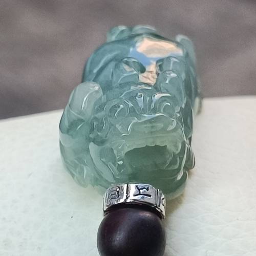 💝緬甸天然A貨冰糯飄花翡翠貔貅紫檀木手串
  （可代做香港玉石鑒定証書）
❤35.2mm...