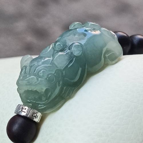 💝緬甸天然A貨冰糯飄花翡翠貔貅紫檀木手串
  （可代做香港玉石鑒定証書）
❤35.2mm...