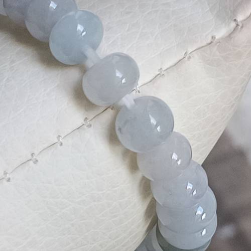 💝緬甸天然A貨糯化起冰膠淡色多寶翡翠手串
  （可代做香港玉石鑒定証書）
❤8mm*30...