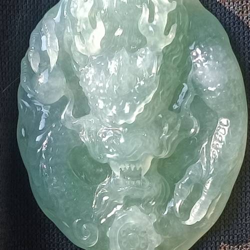 💝緬甸天然A貨冰糯化晴水綠翡翠霸王龍牌
  （可代做香港玉石鑒定証書）
❤49.2mm*3...