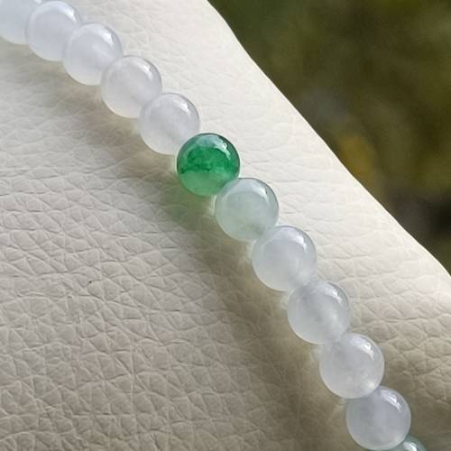 💝緬甸天然A貨冰~冰糯多寶翡翠手串
  （可代做香港玉石鑒定証書）
❤6mm*30顆
❤國...