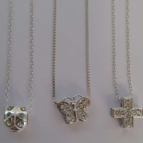 迷你純銀吊墜，連16/18寸意大利純銀頸鏈，每套二百元兩套起八折全部七套七折。no.2...