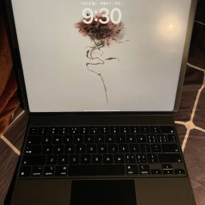 iPad Pro 12.9" (第 5 代) 256GB【包括：精妙鍵盤、Apple Pencil、保護貼】