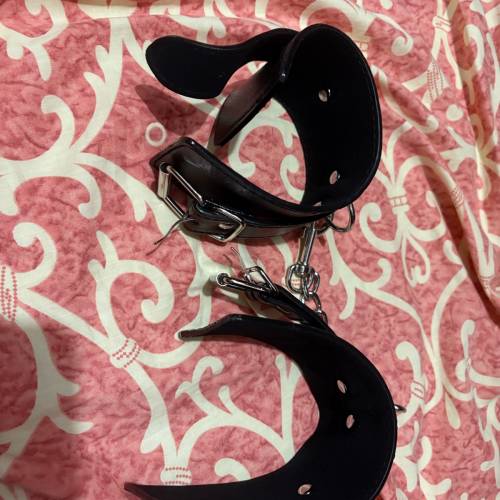 情趣手拷 adjustable handcuffs