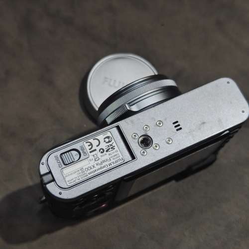 Fujifilm X100 一代 silver 銀色