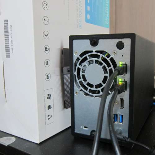 Asustor 2 bay NAS + 兩隻 6TB 硬碟 (HDD hard disk drive)