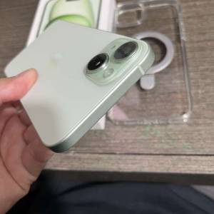 iPhone 15 plus 128gb,港行雙卡，電池健康度90,所有功能正常，全套齊！