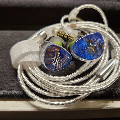 Kiwi Ears x Crinacle: Singolo