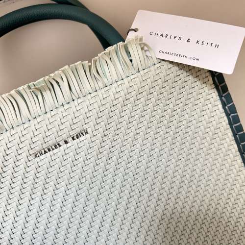 Charles & Keith 湖水綠女裝袋