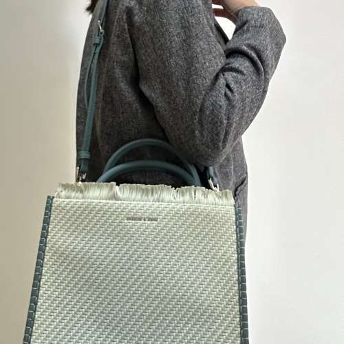 Charles & Keith 湖水綠女裝袋