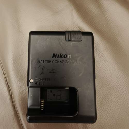Nikon MH-25a 充電器