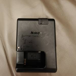 Nikon MH-25a 充電器