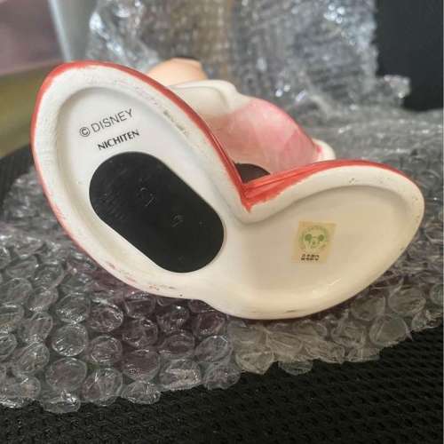 ( 全新瓷公仔錢罌) DISNEY NICHITEN