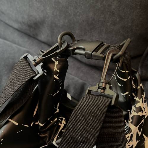 Water Pro 防水袋黑色大理石紋20L