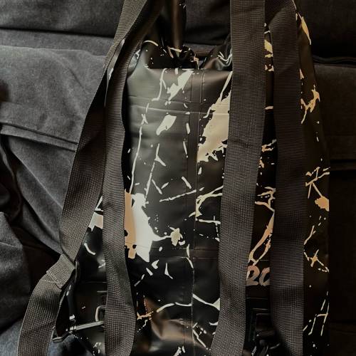 Water Pro 防水袋黑色大理石紋20L