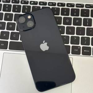iPhone 13 512G ，電池效能86 %，換機放售，已貼上原裝鋼化Mon及贈送全新手機套。